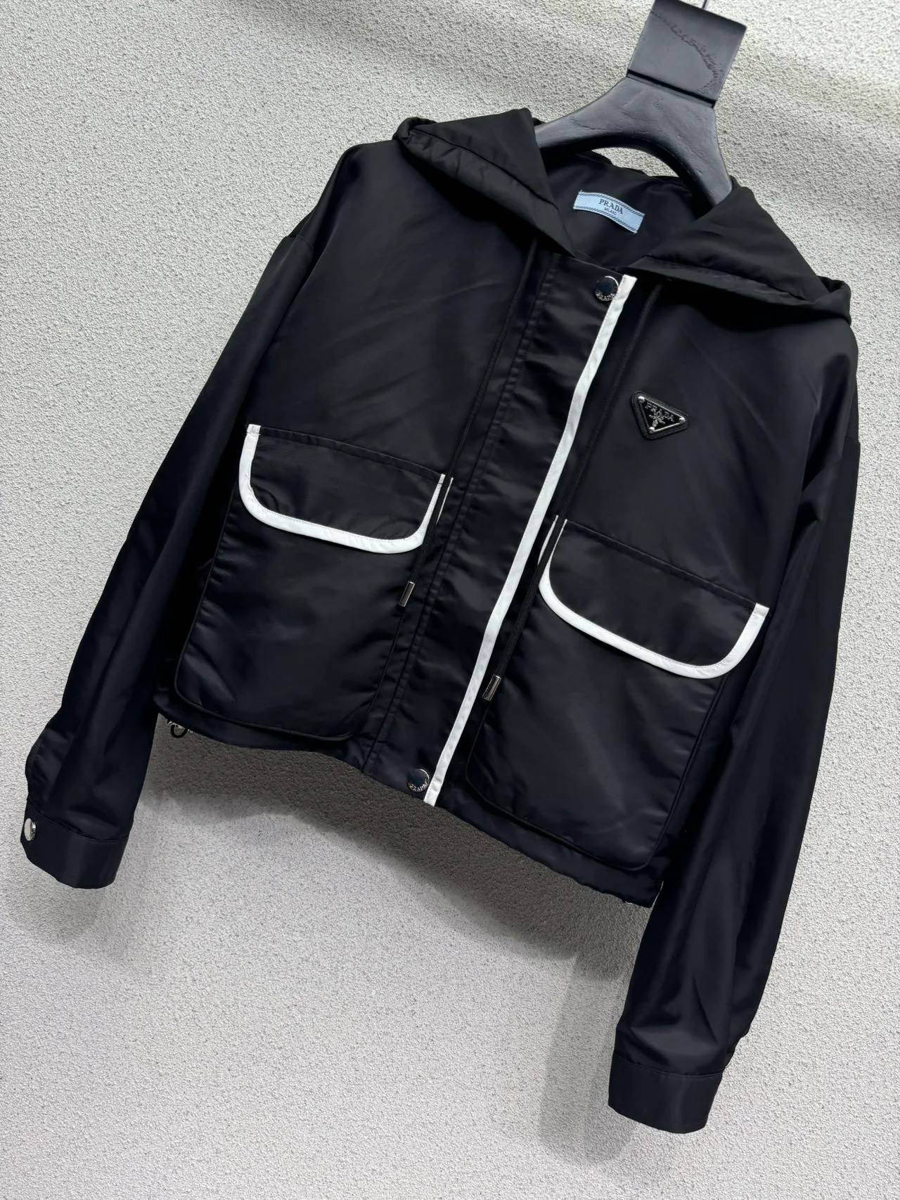 Куртки И Пуховики Женские Prada 18023593