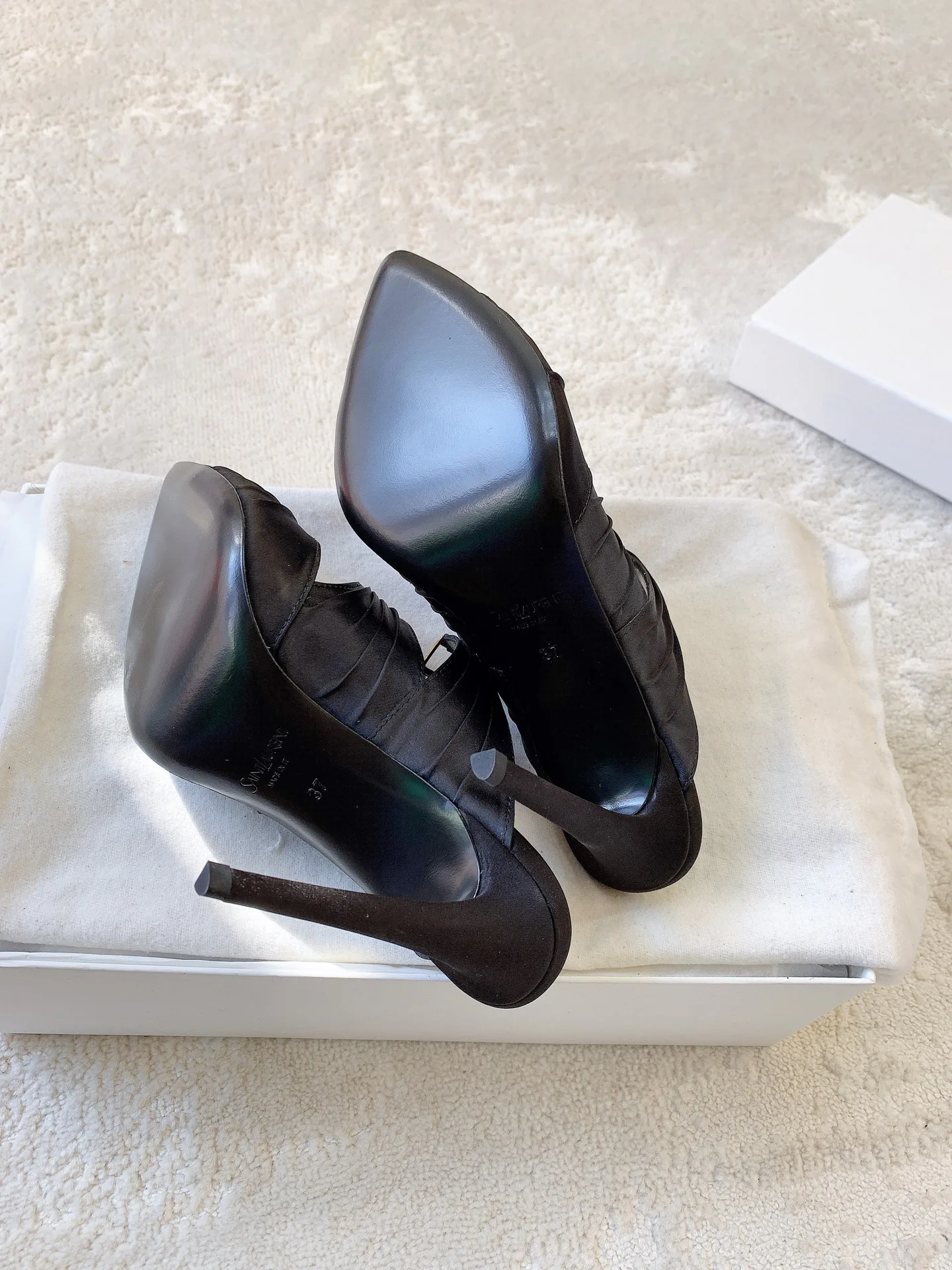 Босоножки Женские Saint Laurent 1599323