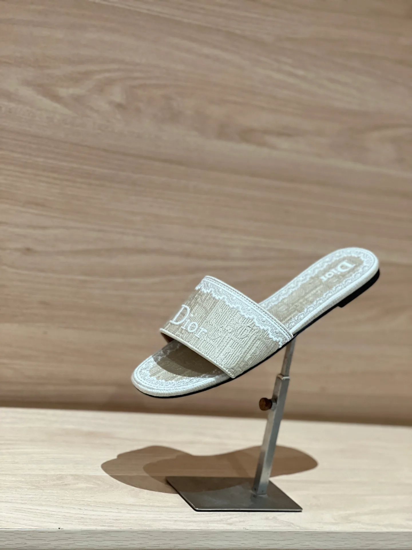 Шлепанцы Женские Christian Dior 13556775