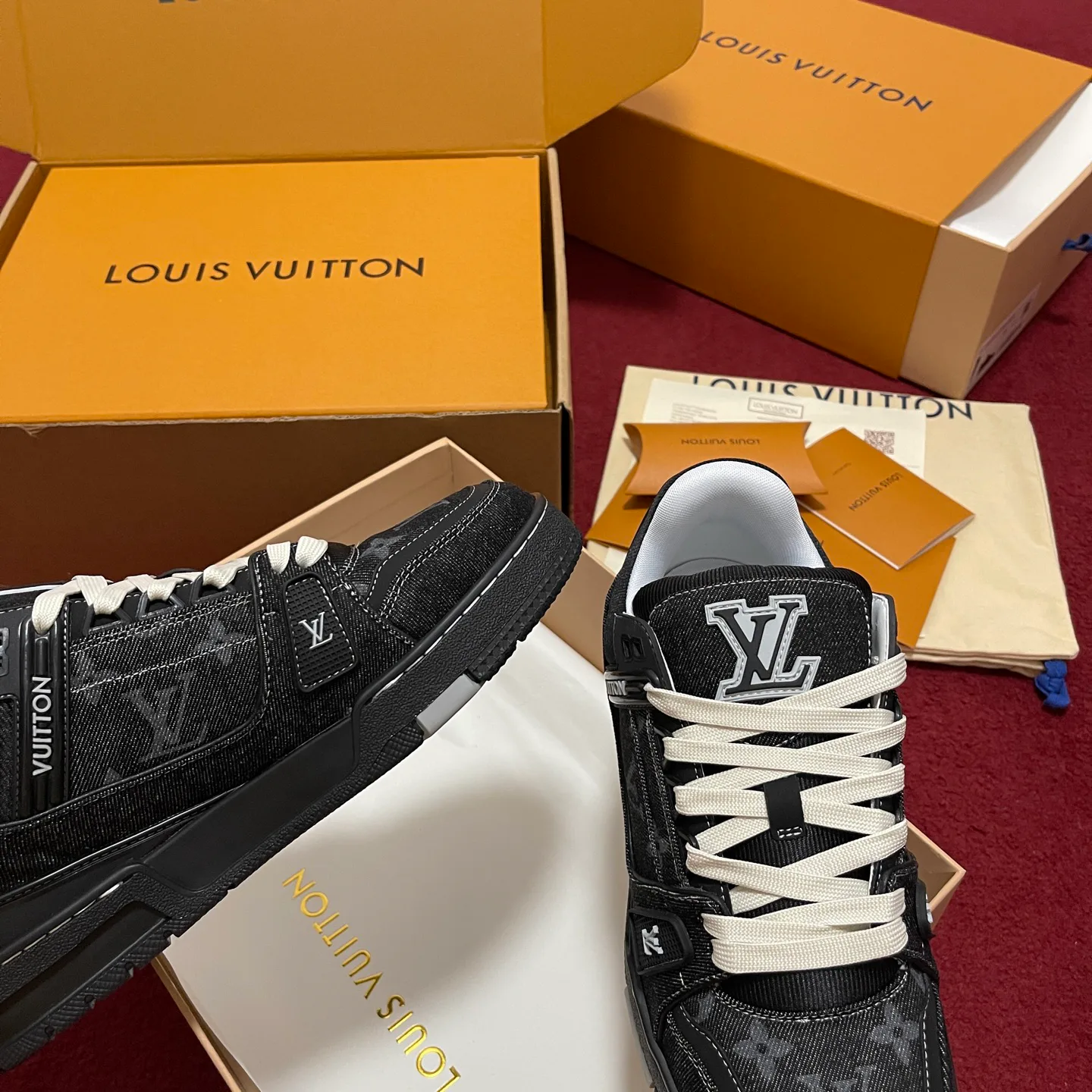 Кроссовки Женские Louis Vuitton 33717