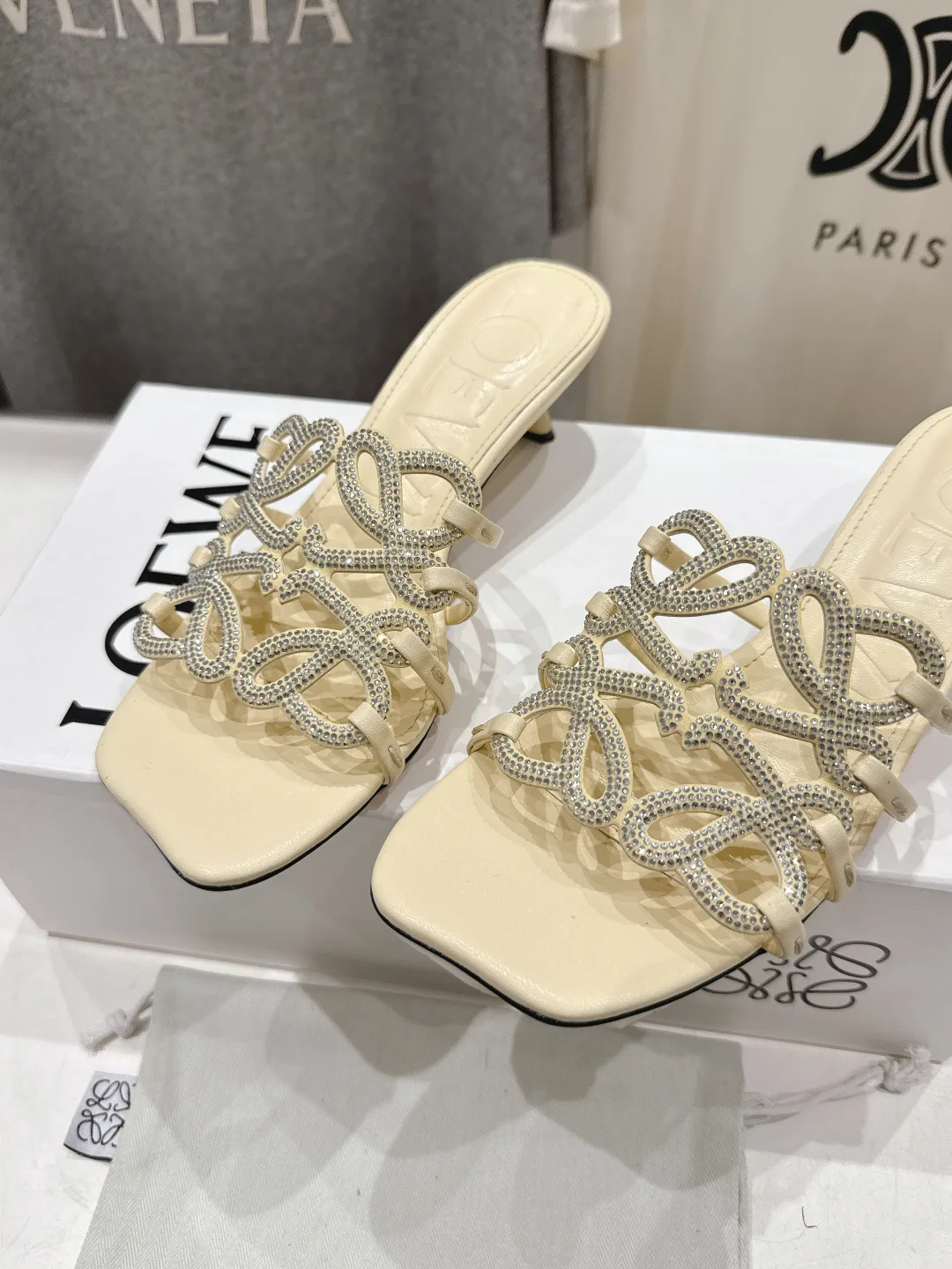 Босоножки Женские Loewe 11410406