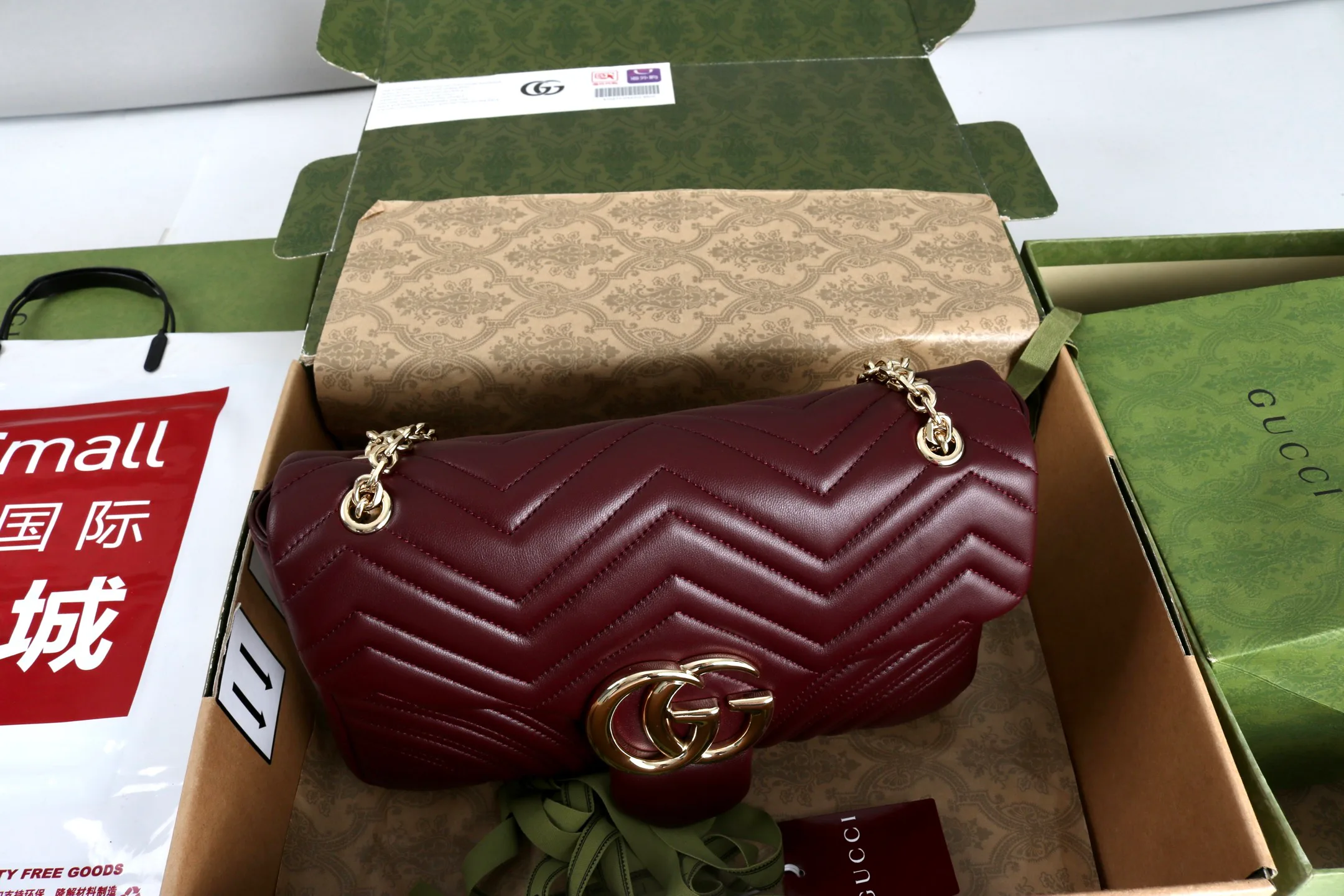 Классические Сумки Женские Gucci 18223238