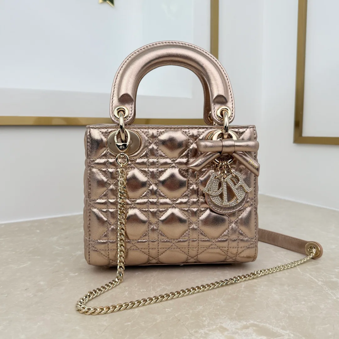 Классические Сумки Женские Christian Dior 18116226