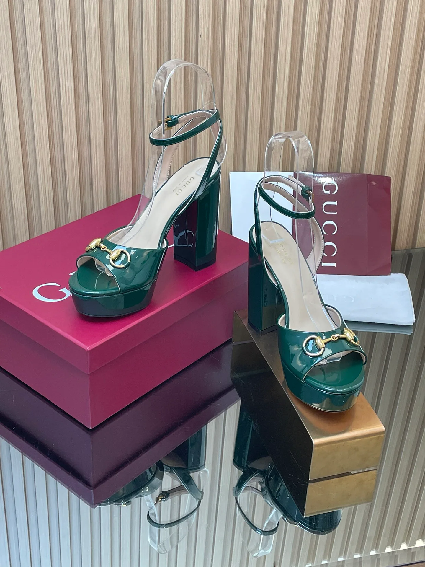 Босоножки Женские Gucci 876012
