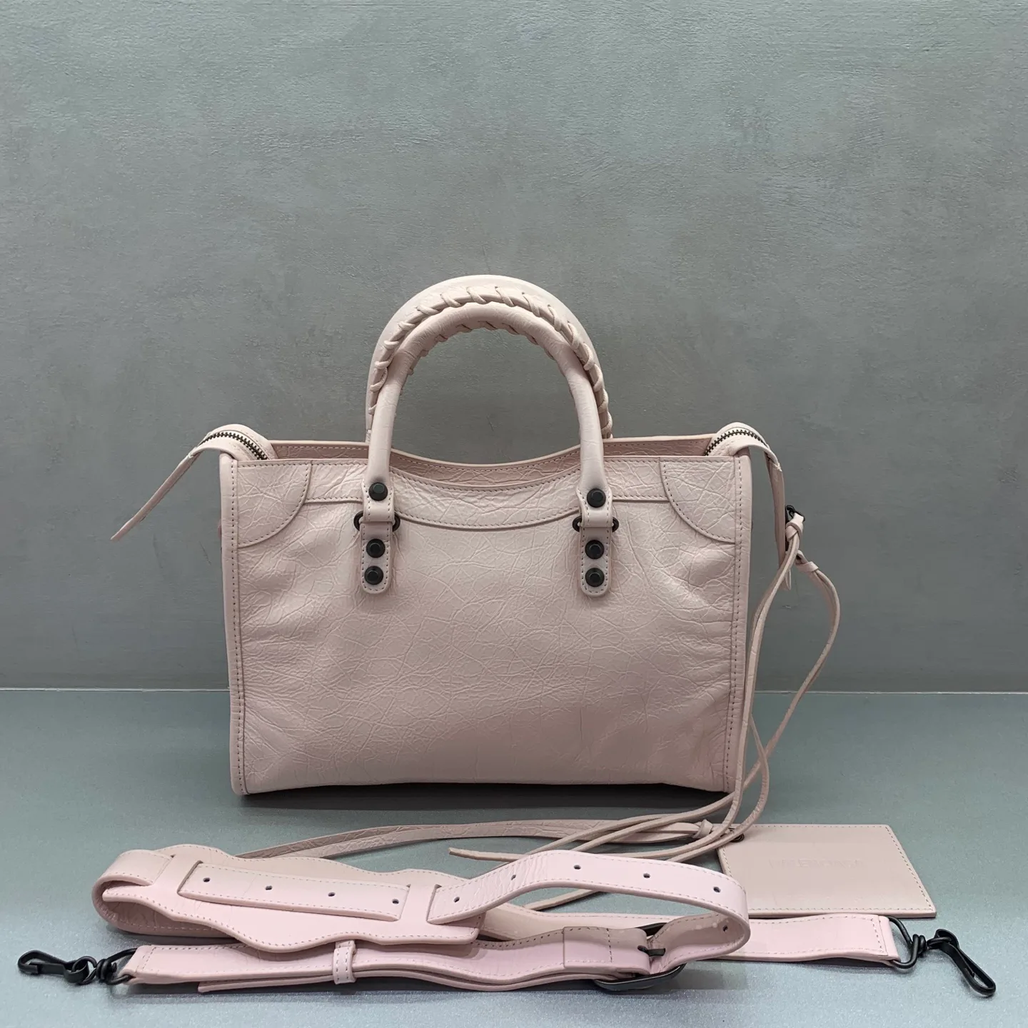Классические Сумки Женские Balenciaga 18135973