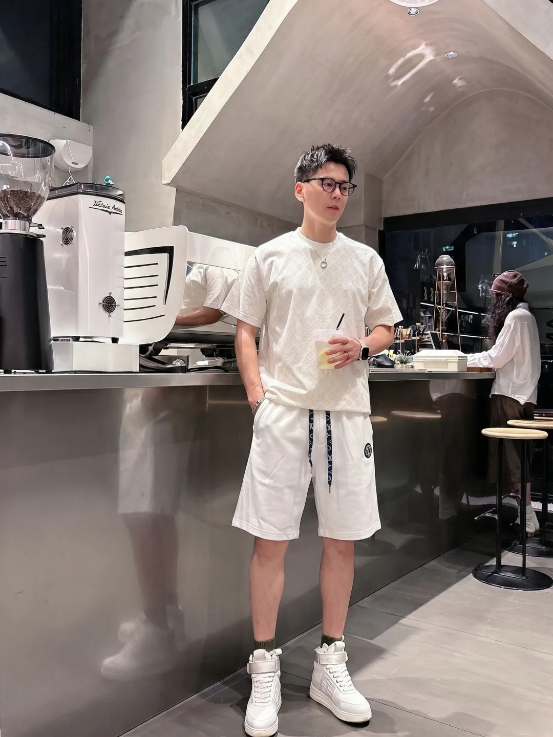 Шорты Мужские Louis Vuitton 18246590