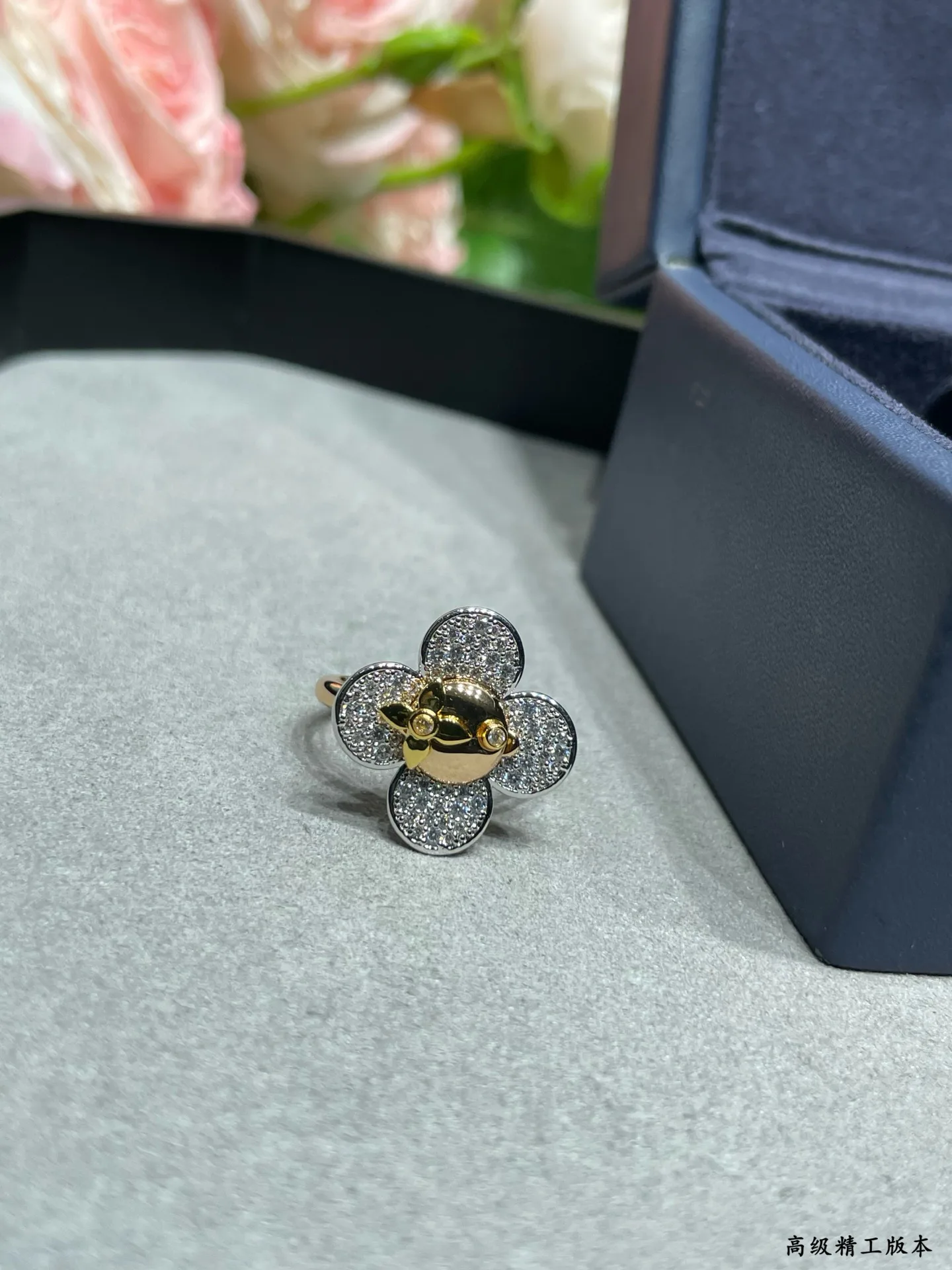 Бижутерия Louis Vuitton 18059143