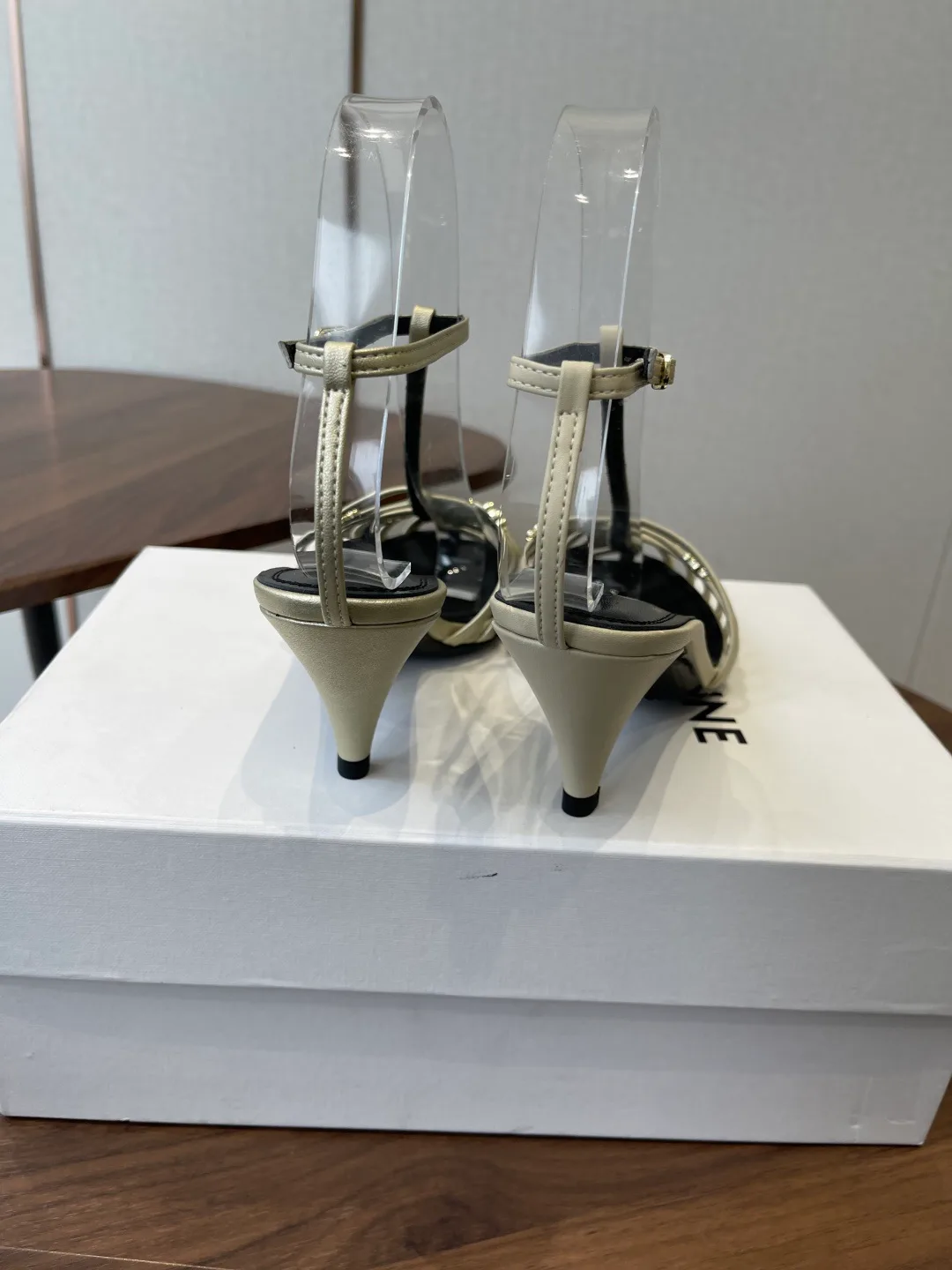 Босоножки Женские Celine 11645191