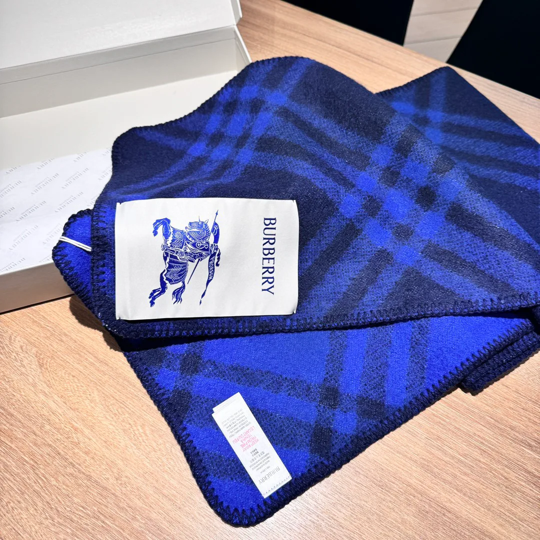 Шарфы Burberry 752639