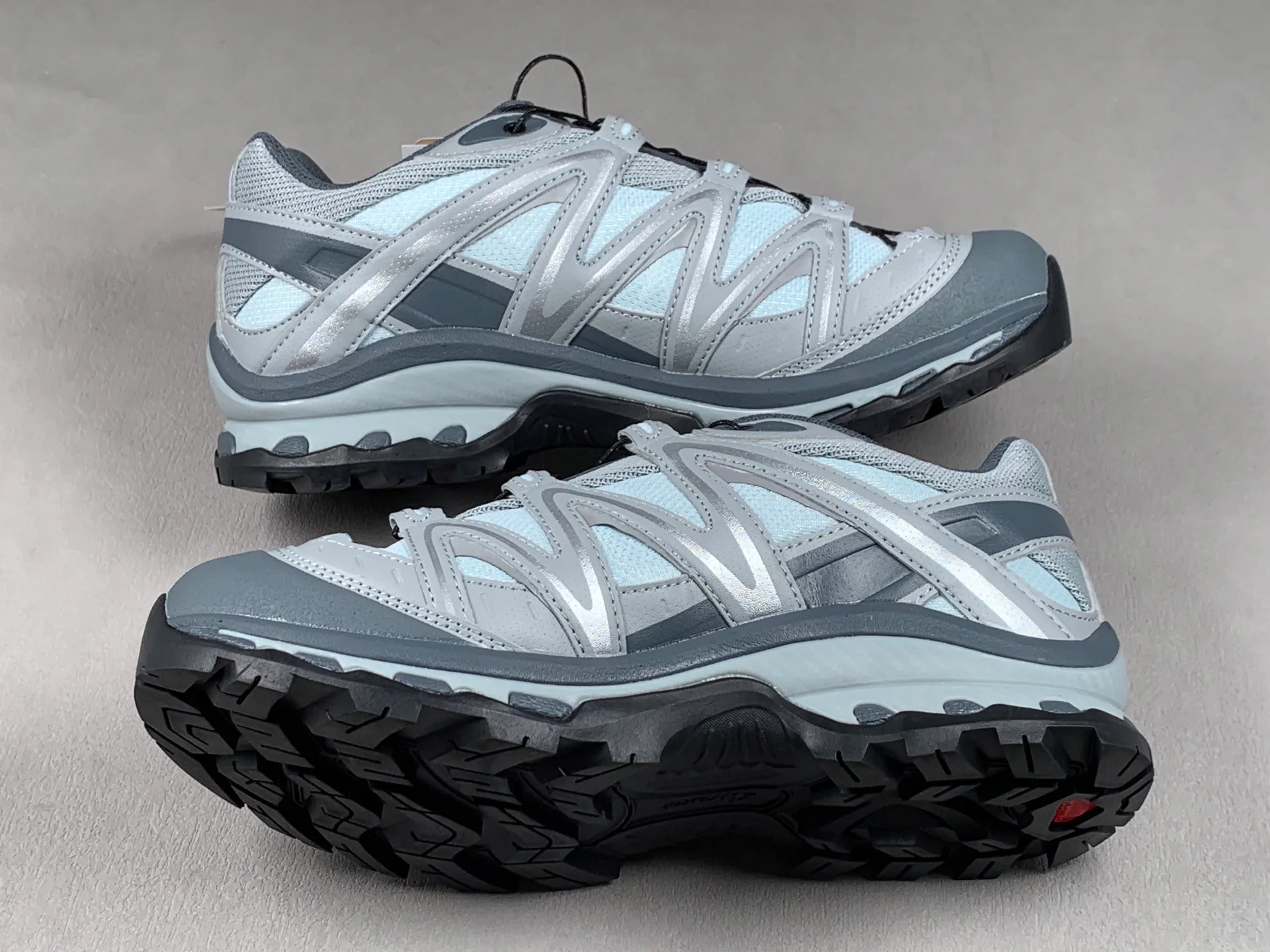 Кроссовки Женские Salomon 1002481