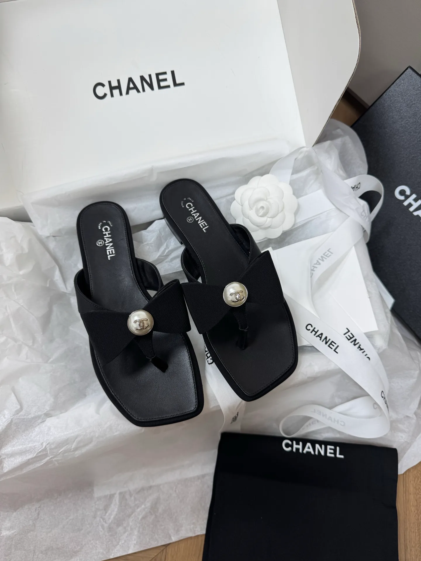 Шлепанцы Женские Chanel 17418250