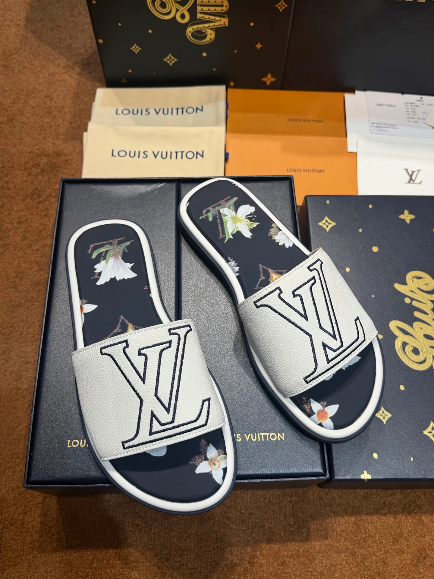 Шлепанцы Женские Louis Vuitton 17059501