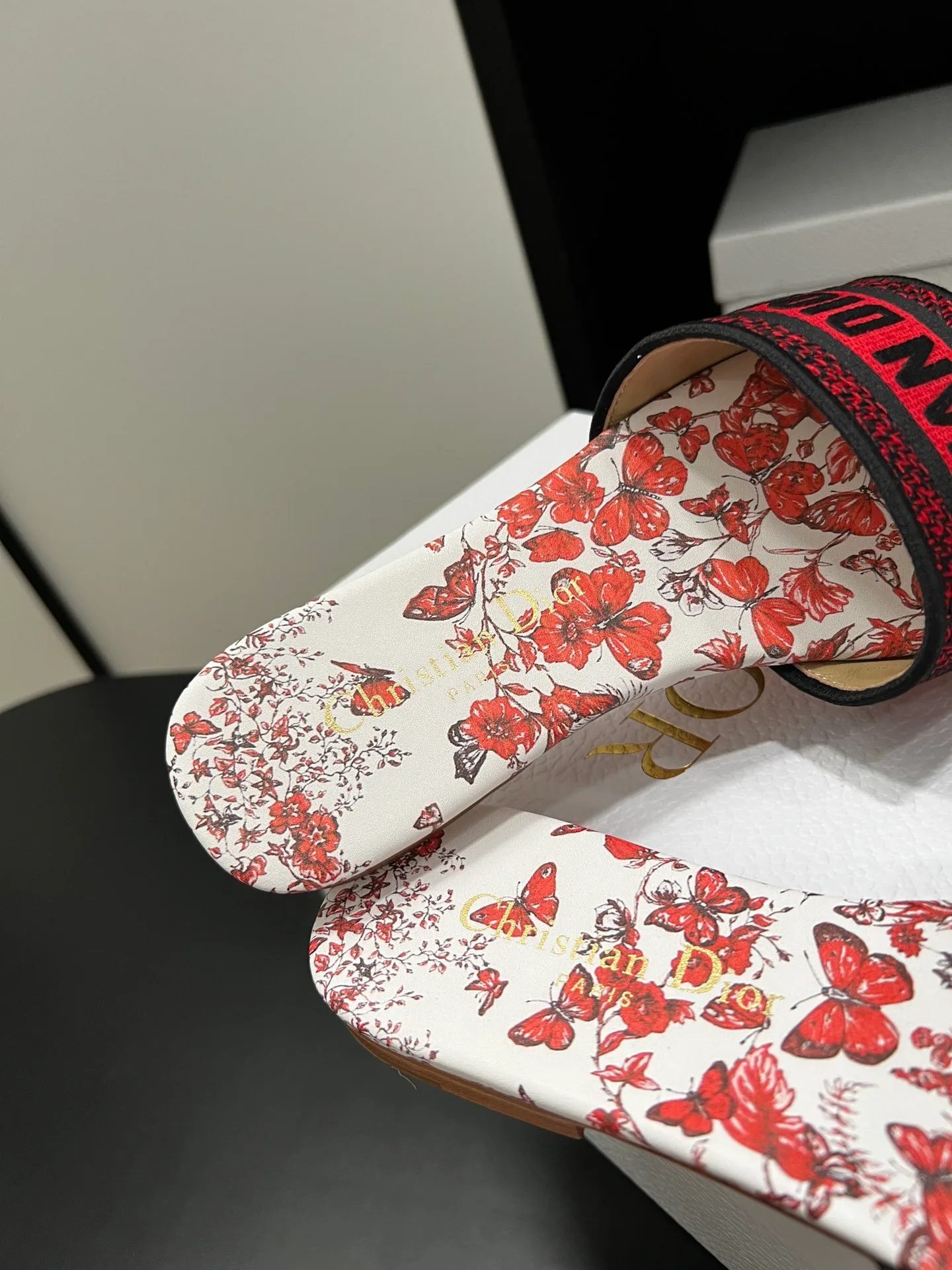 Шлепанцы Женские Christian Dior 11884678
