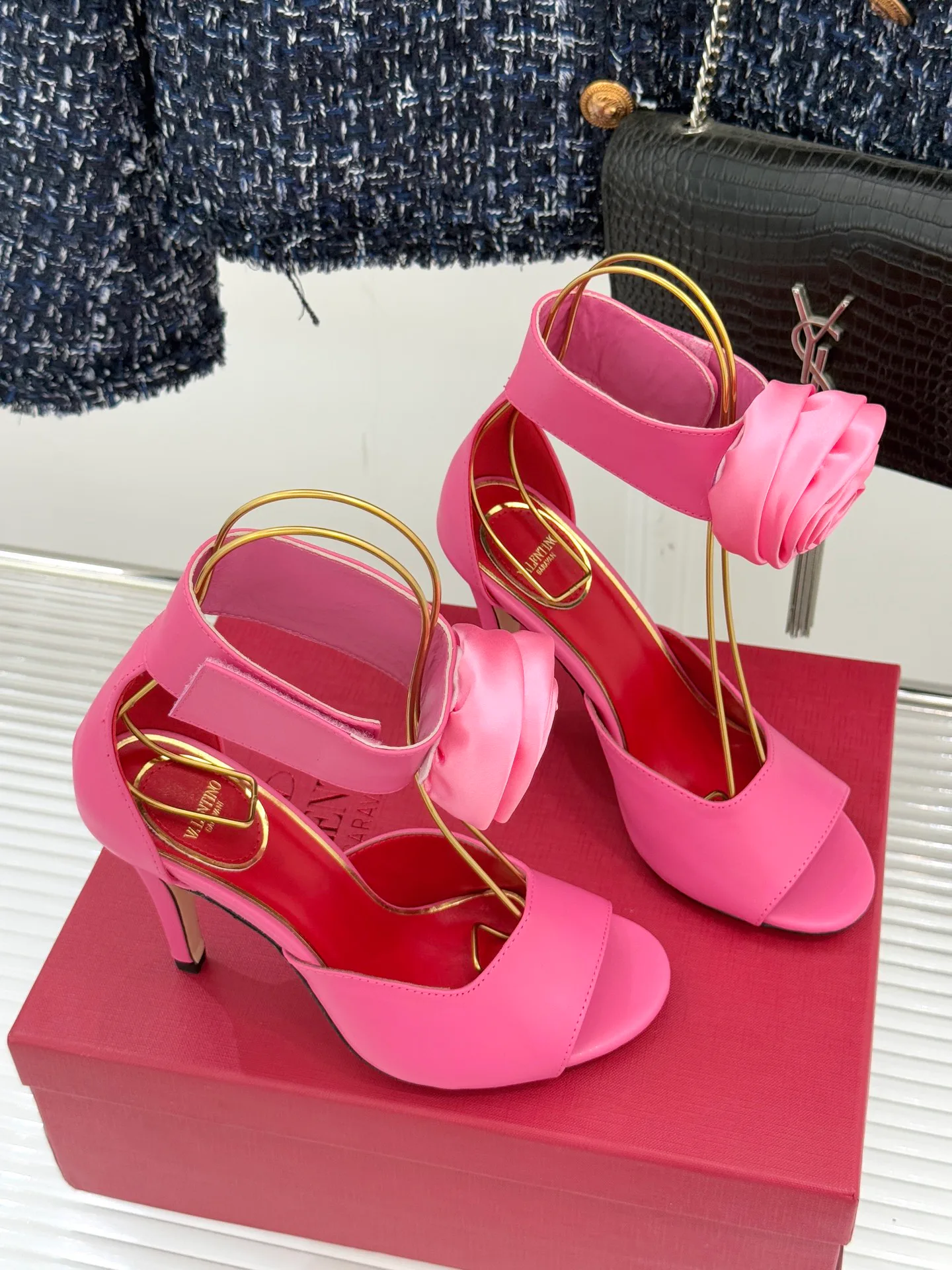 Босоножки Женские Valentino 133108