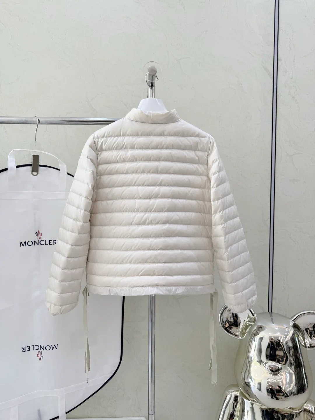 Куртки И Пуховики Женские Moncler 18052704