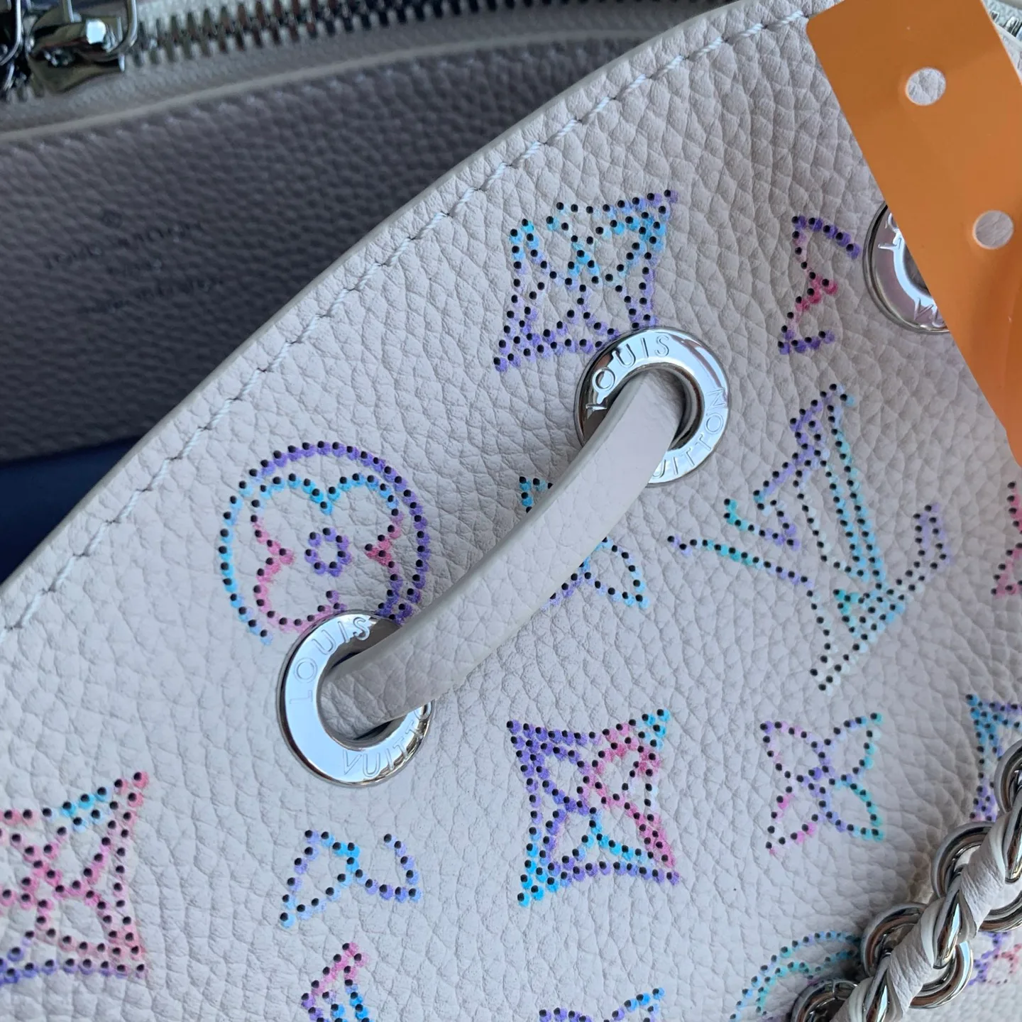 Классические Сумки Женские Louis Vuitton 18147476