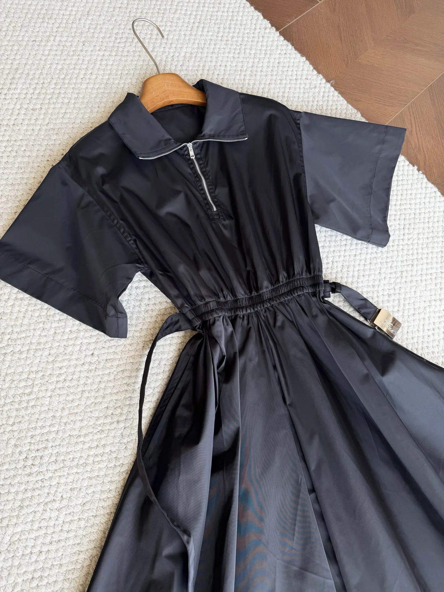 Платья Женские Prada 11736492