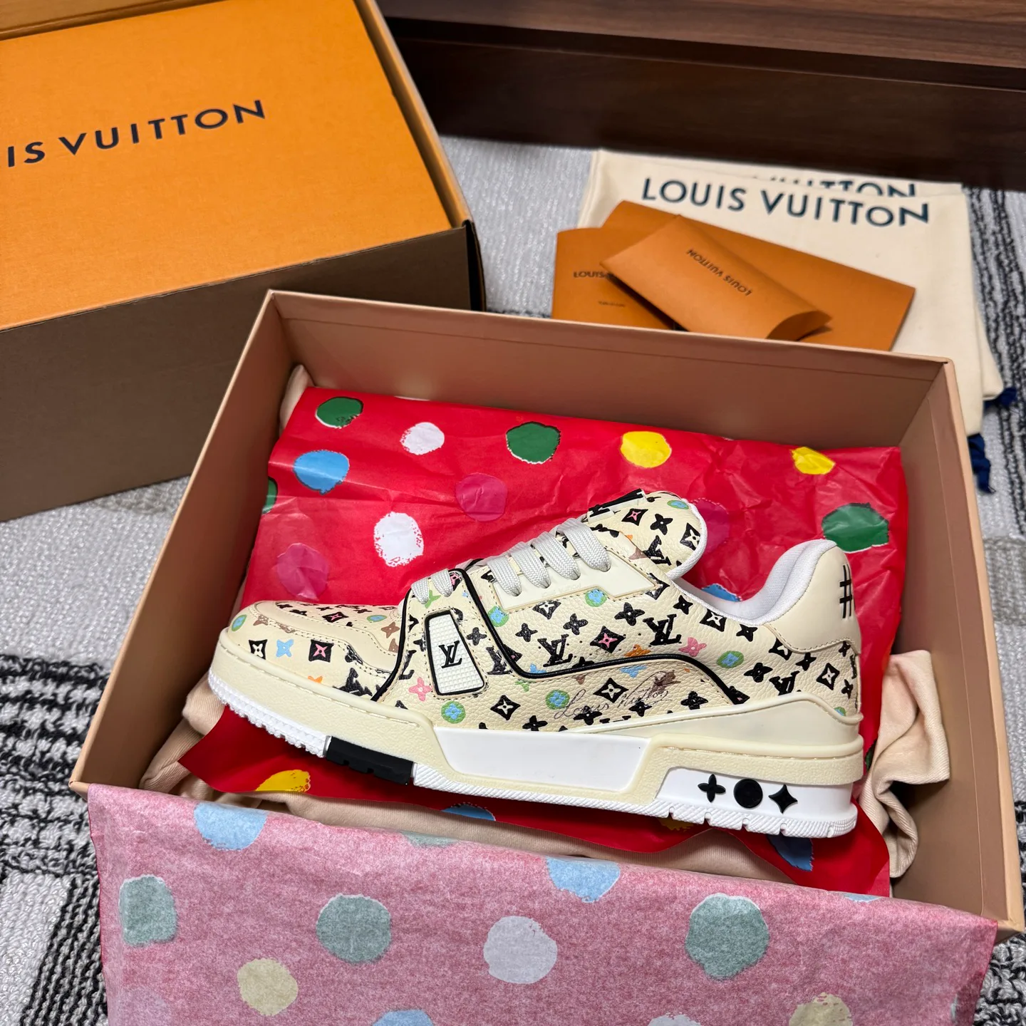 Кроссовки Женские Louis Vuitton 1546791