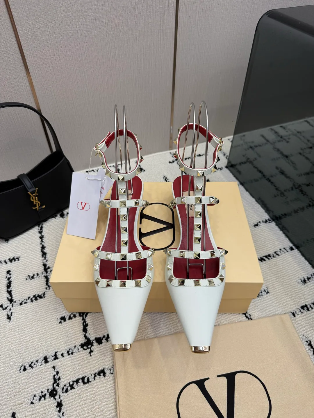 Босоножки Женские Valentino 17594503