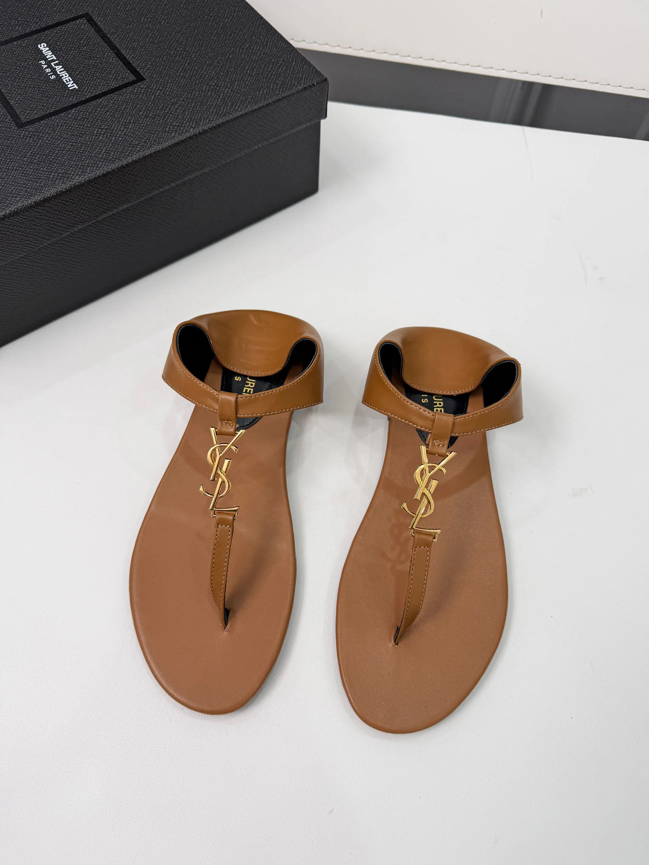 Сандалии Женские Saint Laurent 755714
