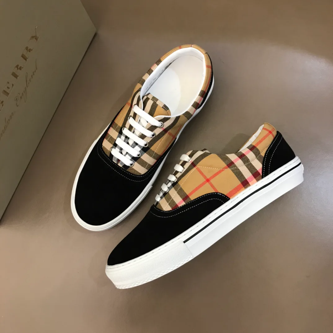 Кроссовки Мужские Burberry 18744110