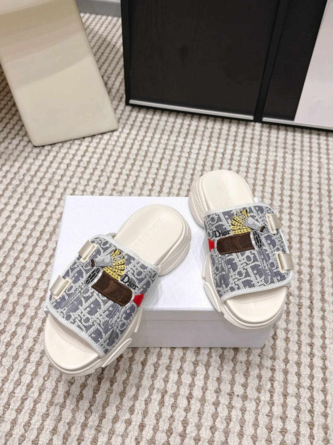 Шлепанцы Женские Christian Dior 11573435