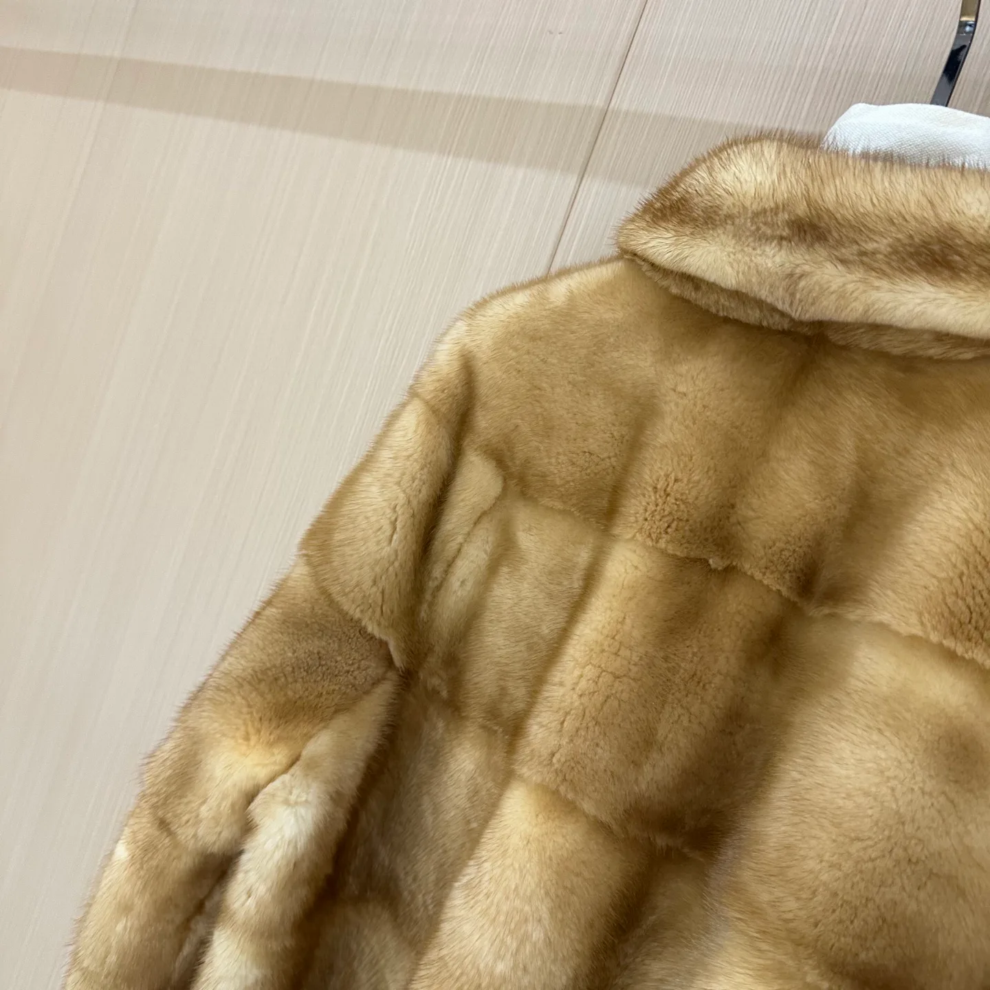 Шубы Женские Fendi 2960241