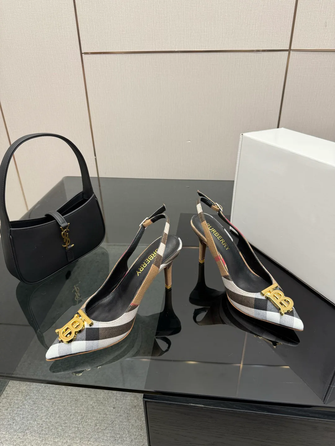 Туфли Женские Burberry 11336449
