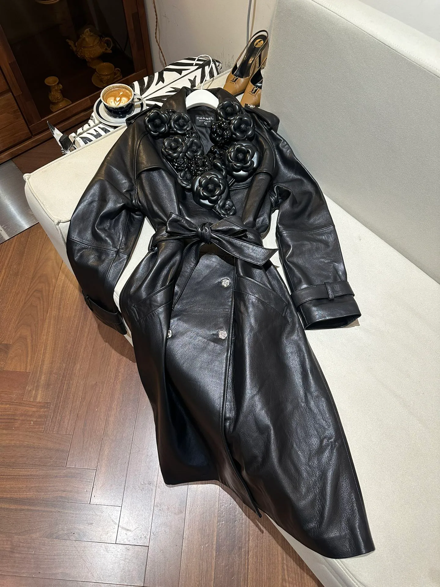 Кожаные Куртки И Дублёнки Женские Chanel 5045658