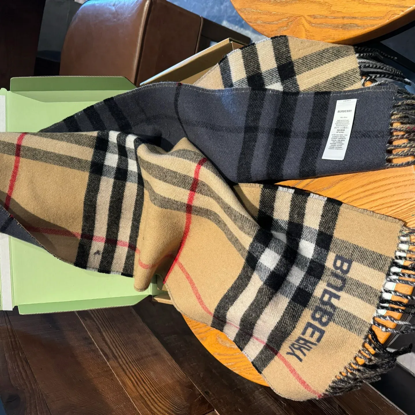Шарфы Burberry 752683