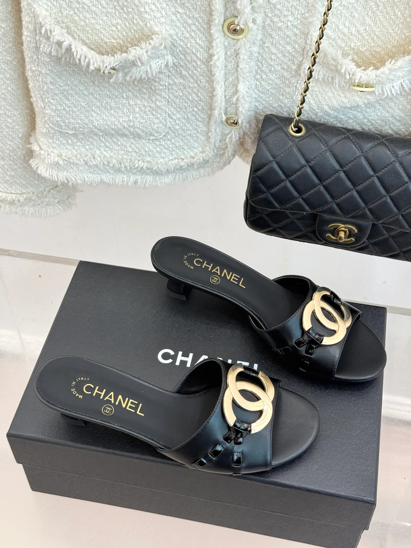 Шлепанцы Женские Chanel 16932249