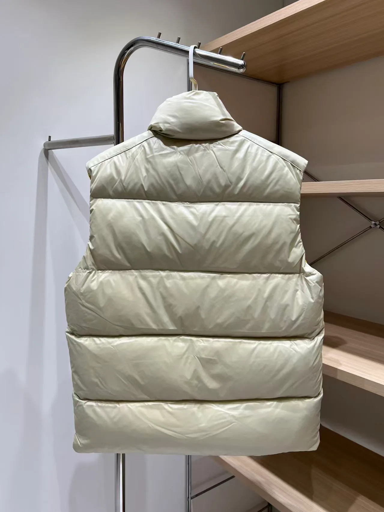 Жилеты Женские Moncler 18131395