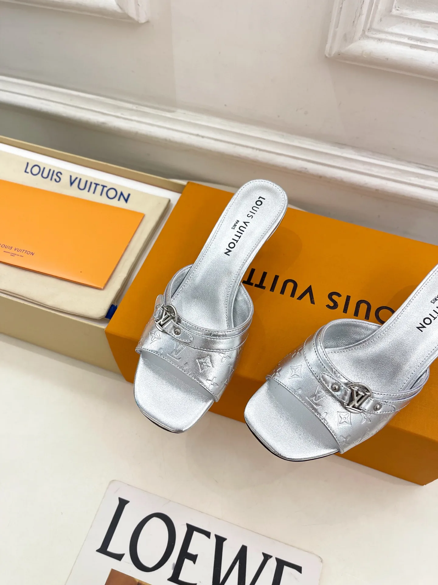 Босоножки Женские Louis Vuitton 11165614