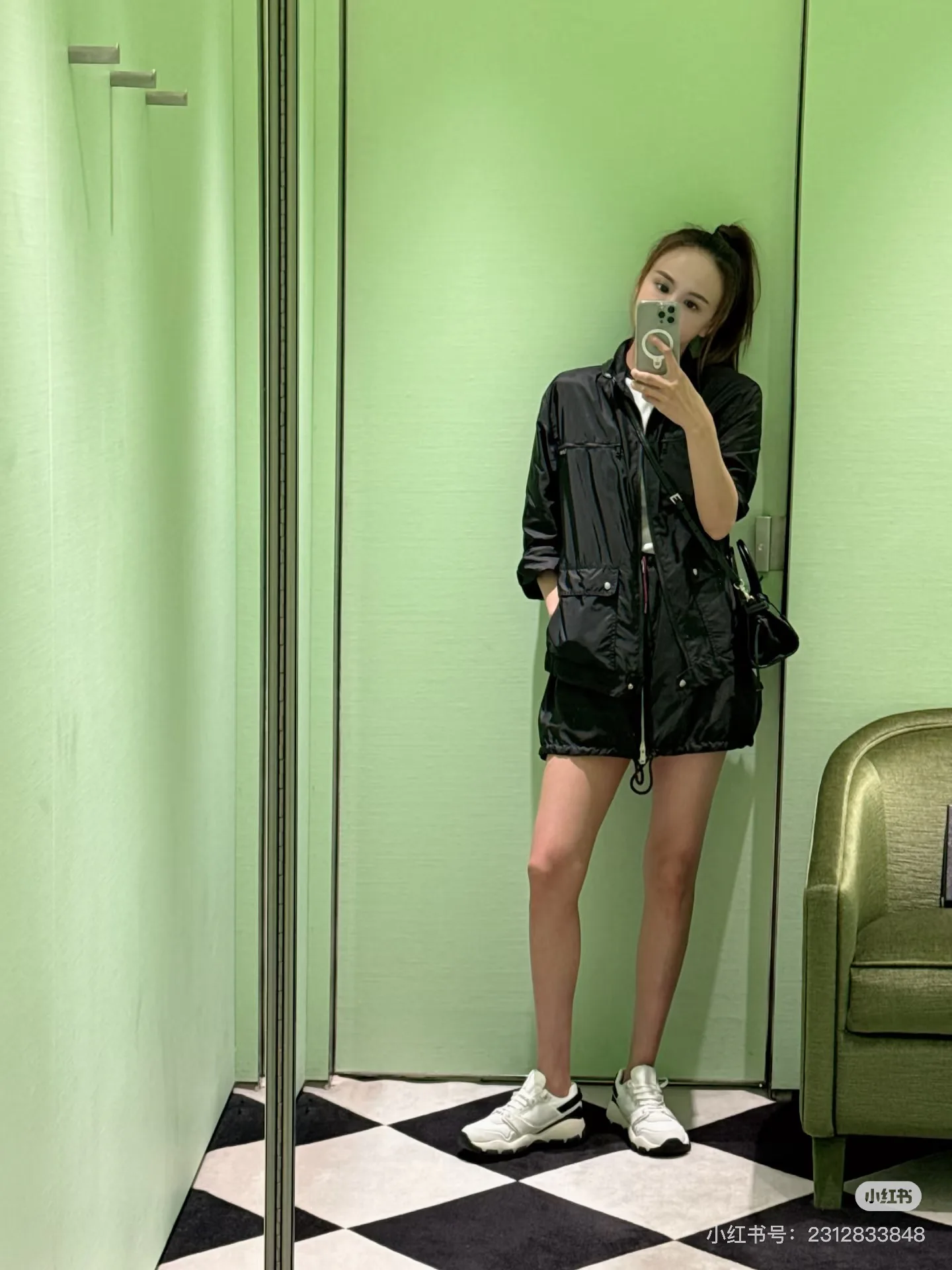 Куртки И Пуховики Женские Prada 17995952