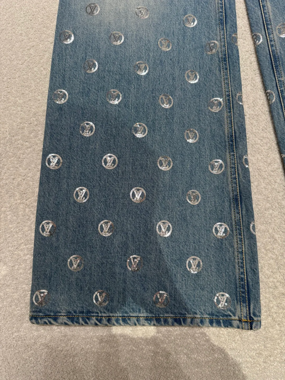 Джинсы Женские Louis Vuitton 12938686
