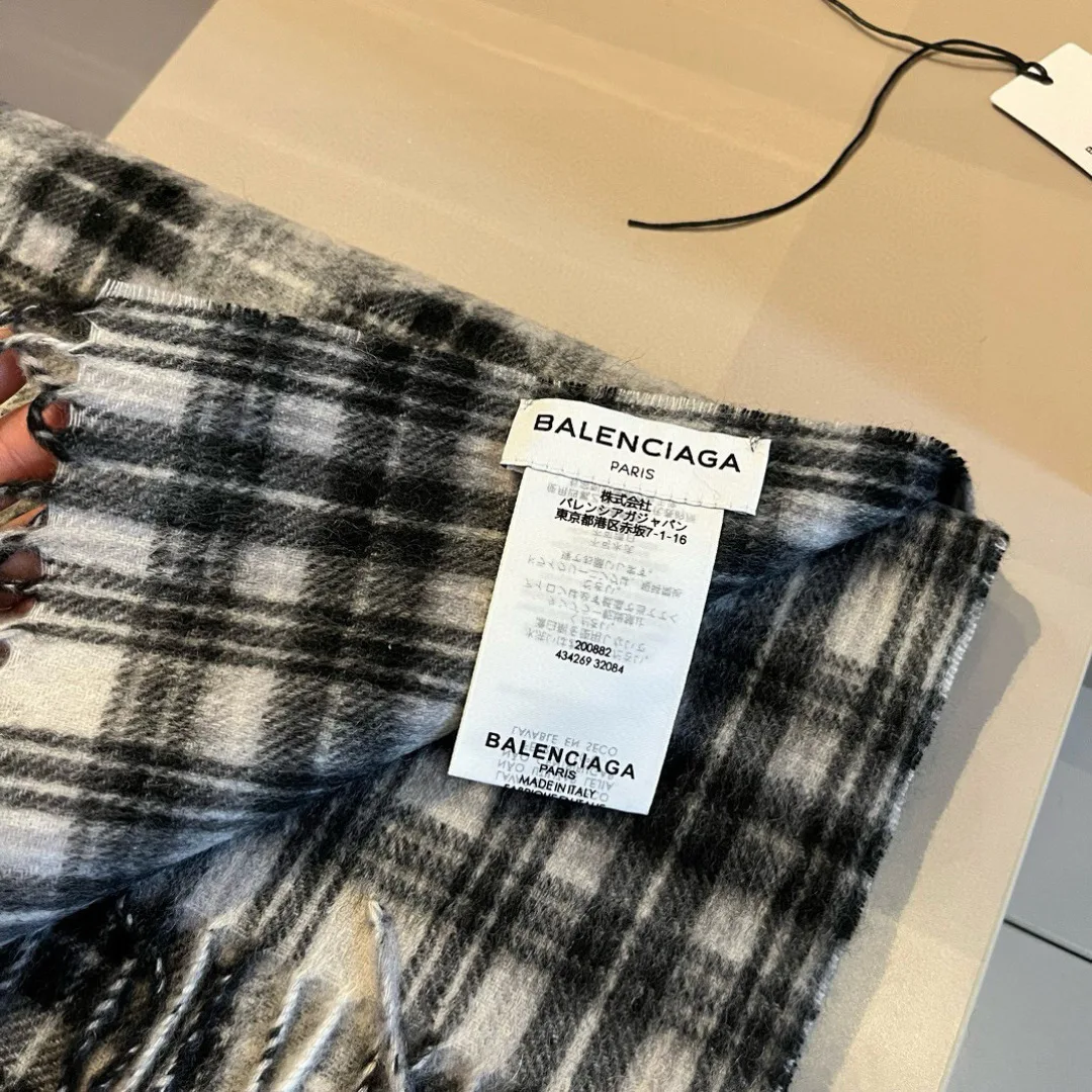 Шарфы Balenciaga 1518605