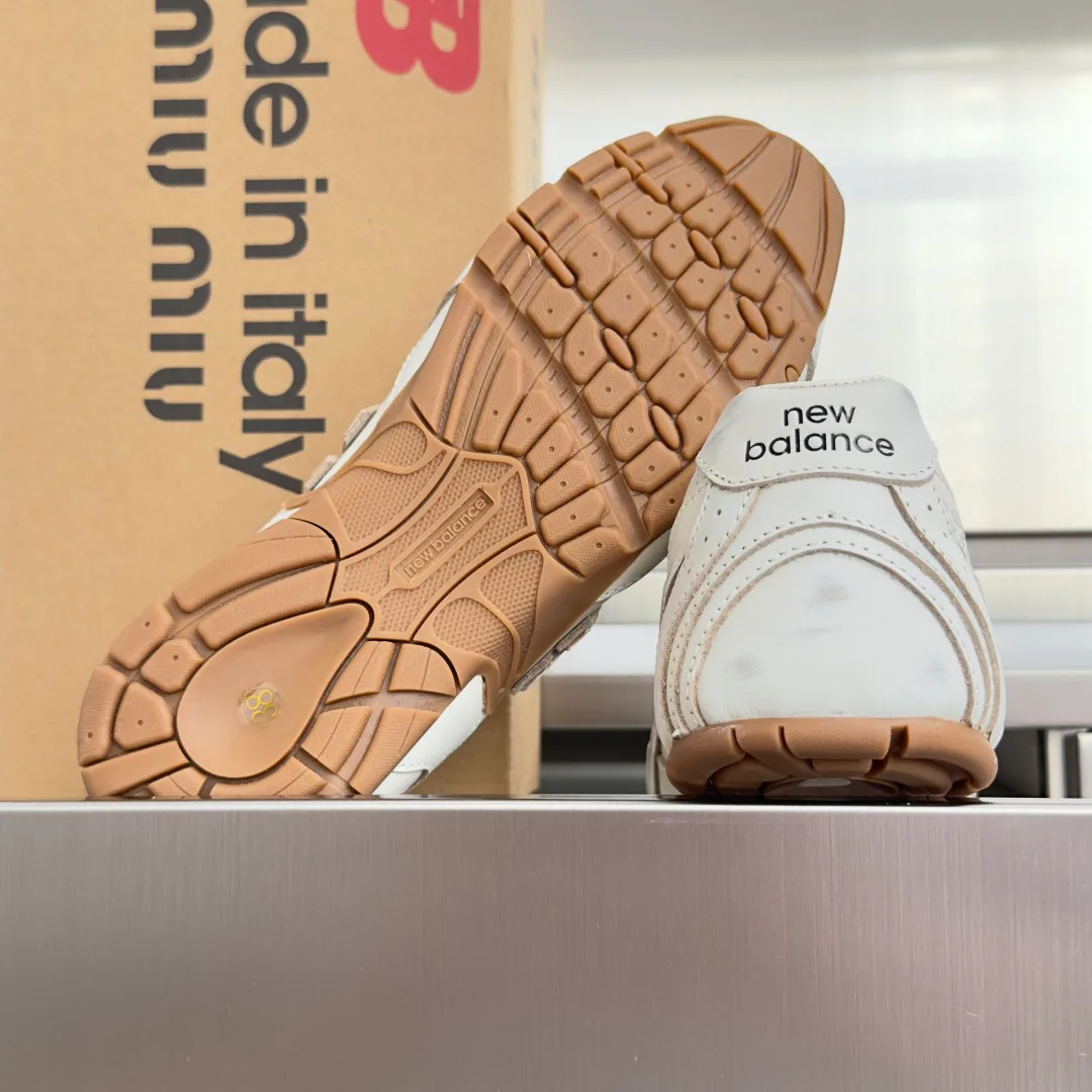 Кроссовки Женские Miu Miu 17950437