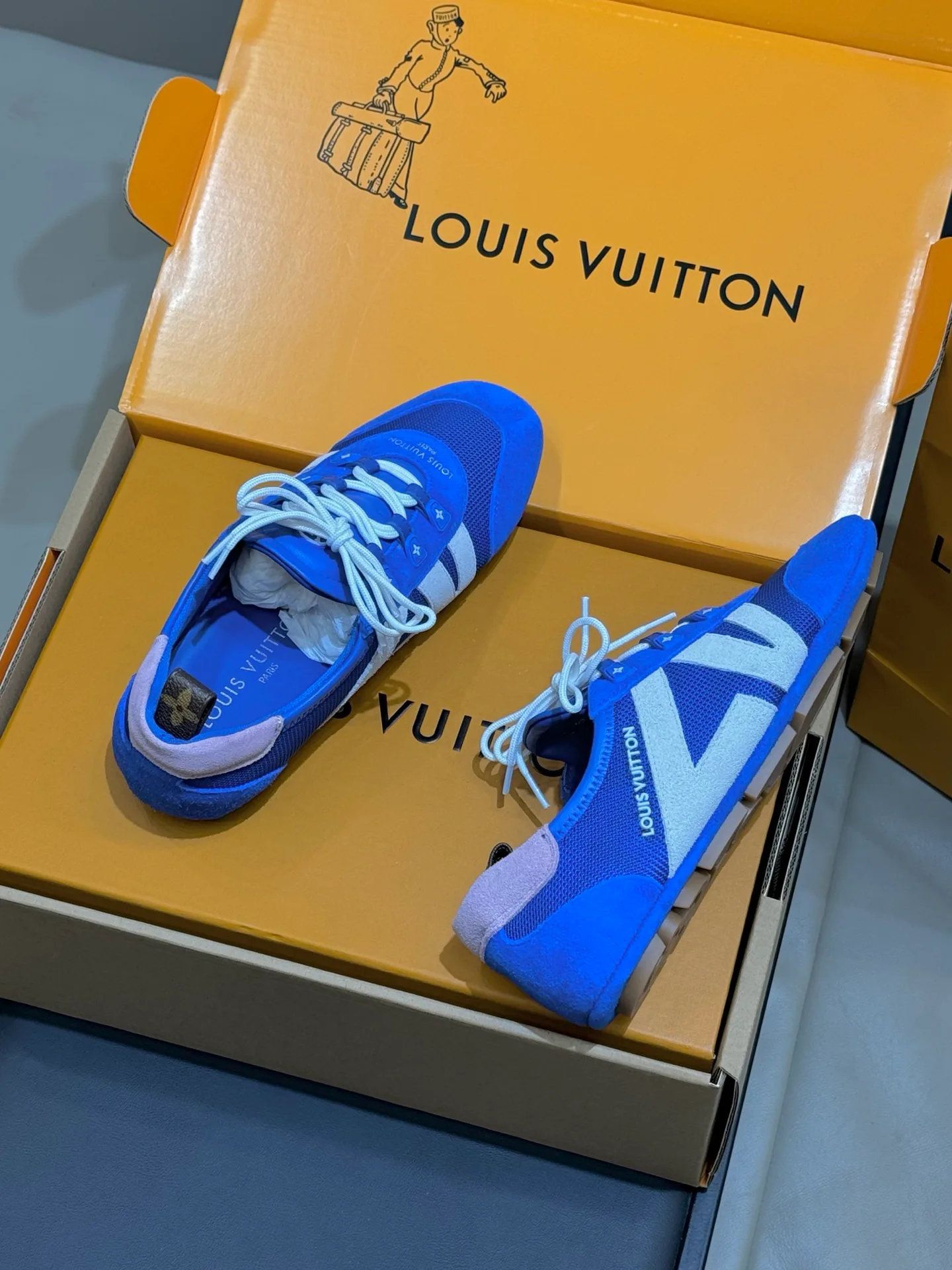 Кроссовки Женские Louis Vuitton 1130766