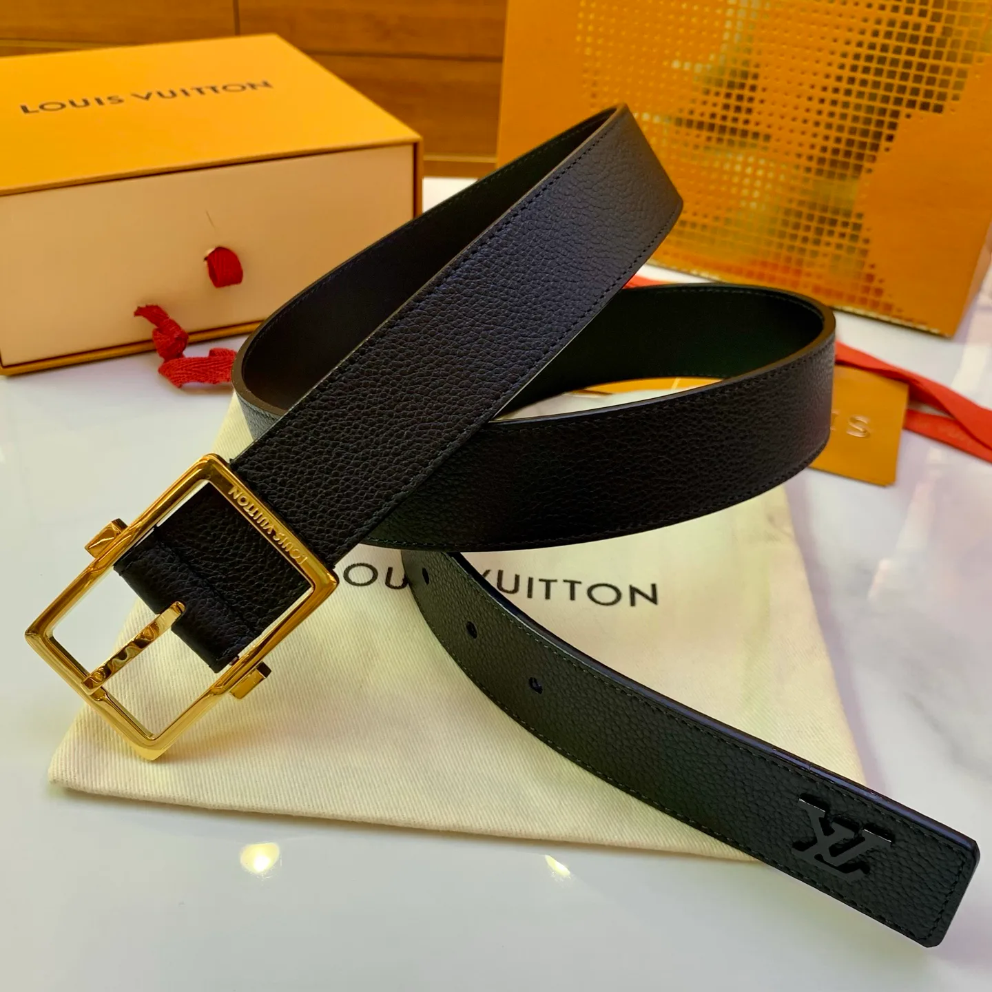 Ремни Louis Vuitton 17682171