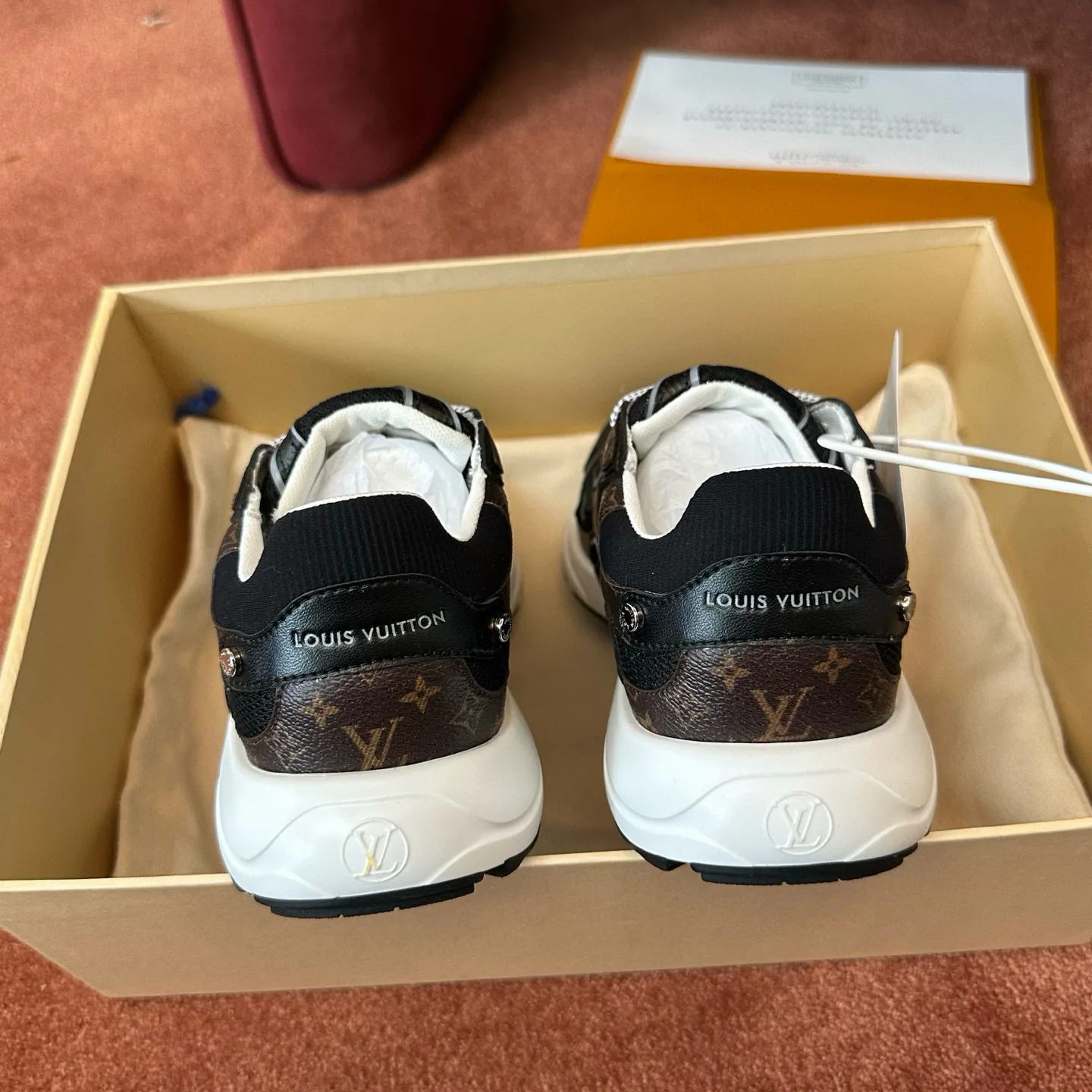 Кроссовки Женские Louis Vuitton 365088