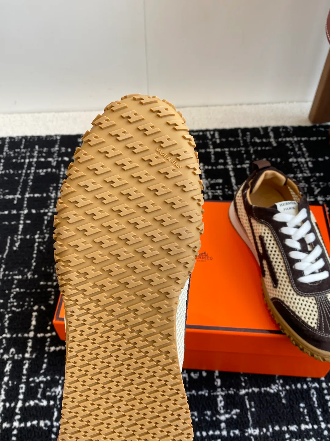 Кроссовки Женские Hermes 31880