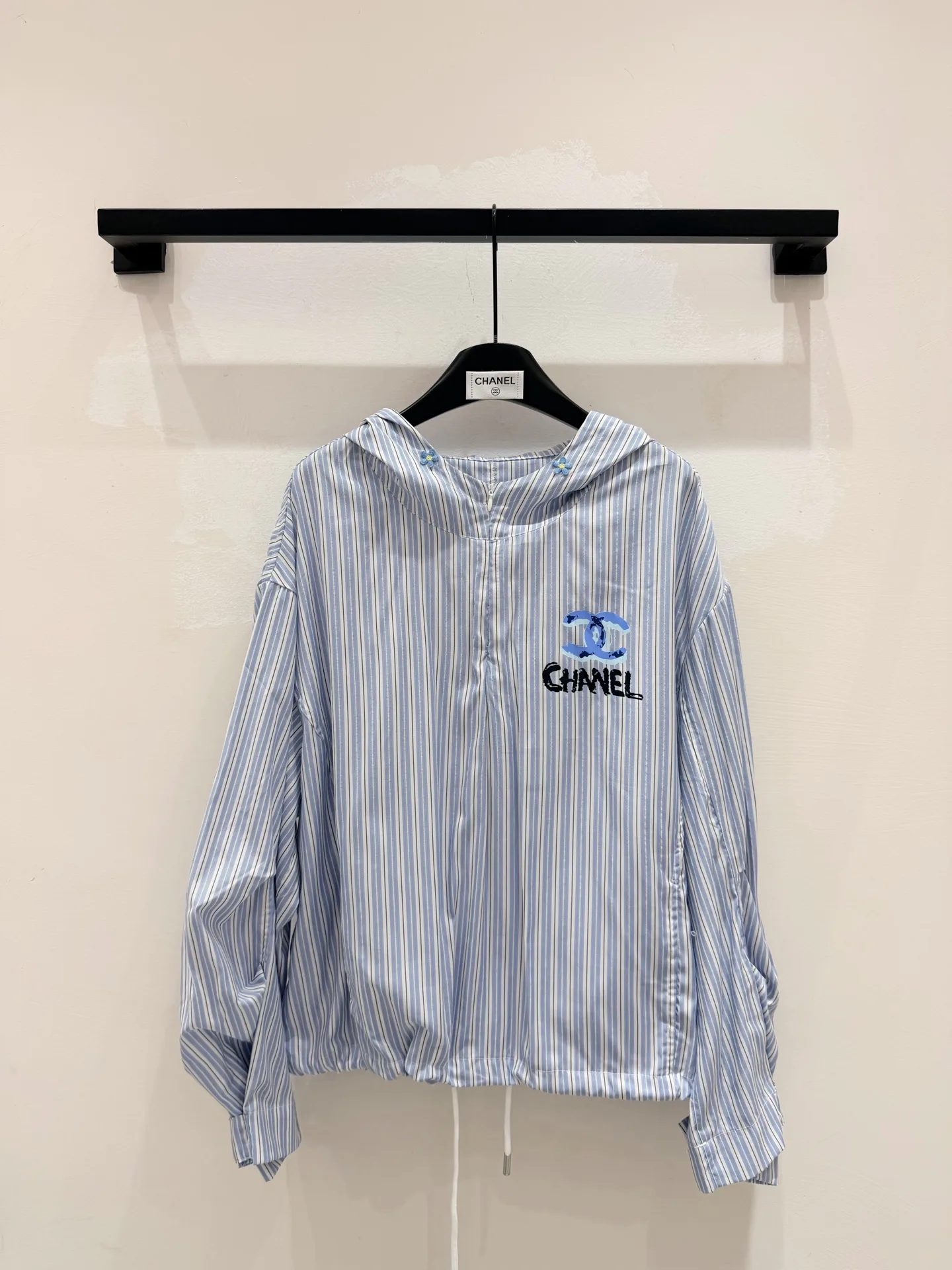 Куртки И Пуховики Женские Chanel 12625487