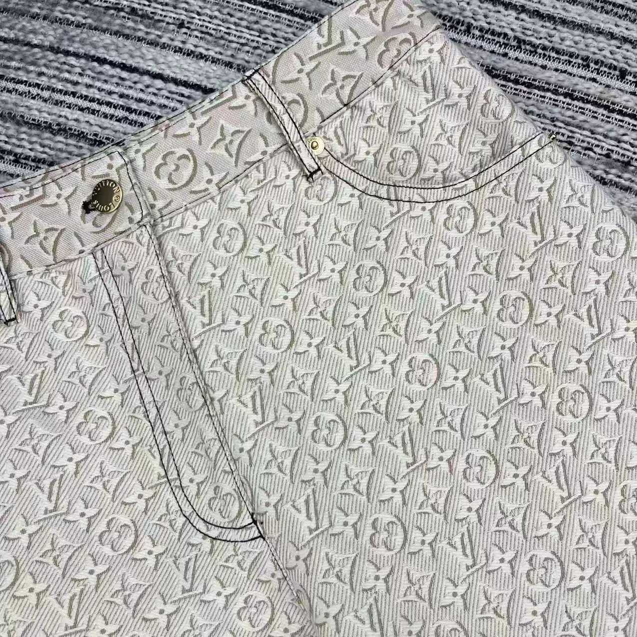 Джинсы Женские Louis Vuitton 11559309