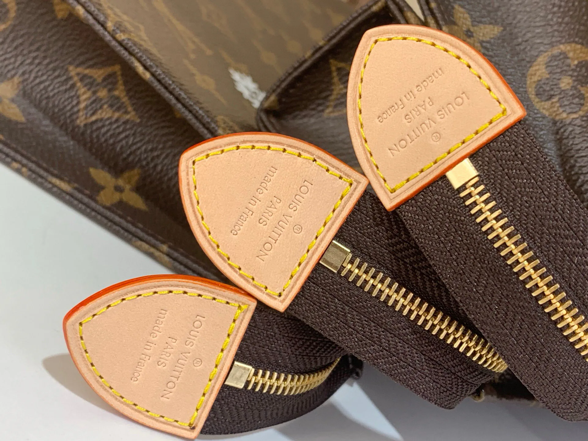 Клатчи Женские Louis Vuitton 256466