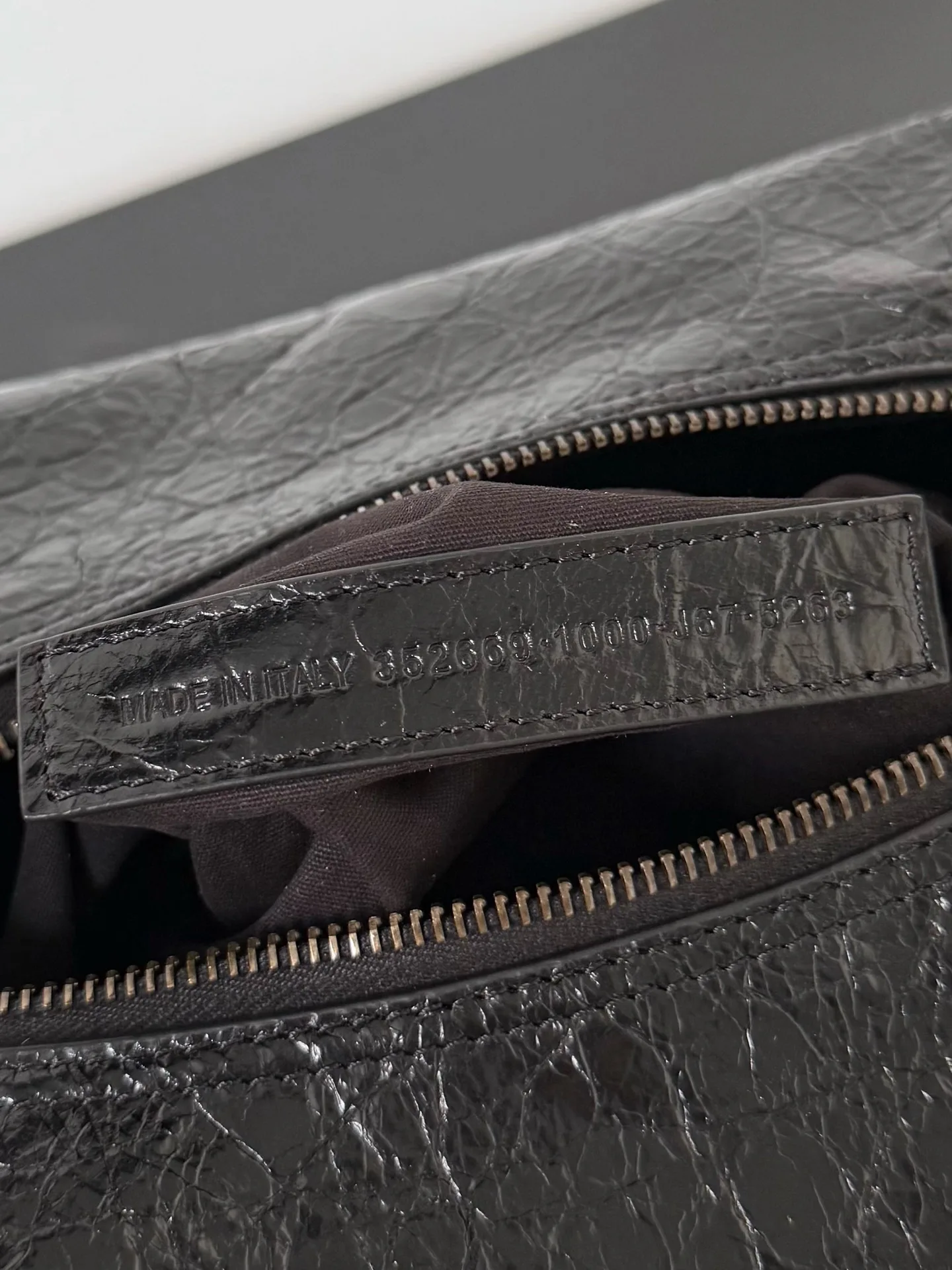 Сумки На Ремне Женские Balenciaga 11386859