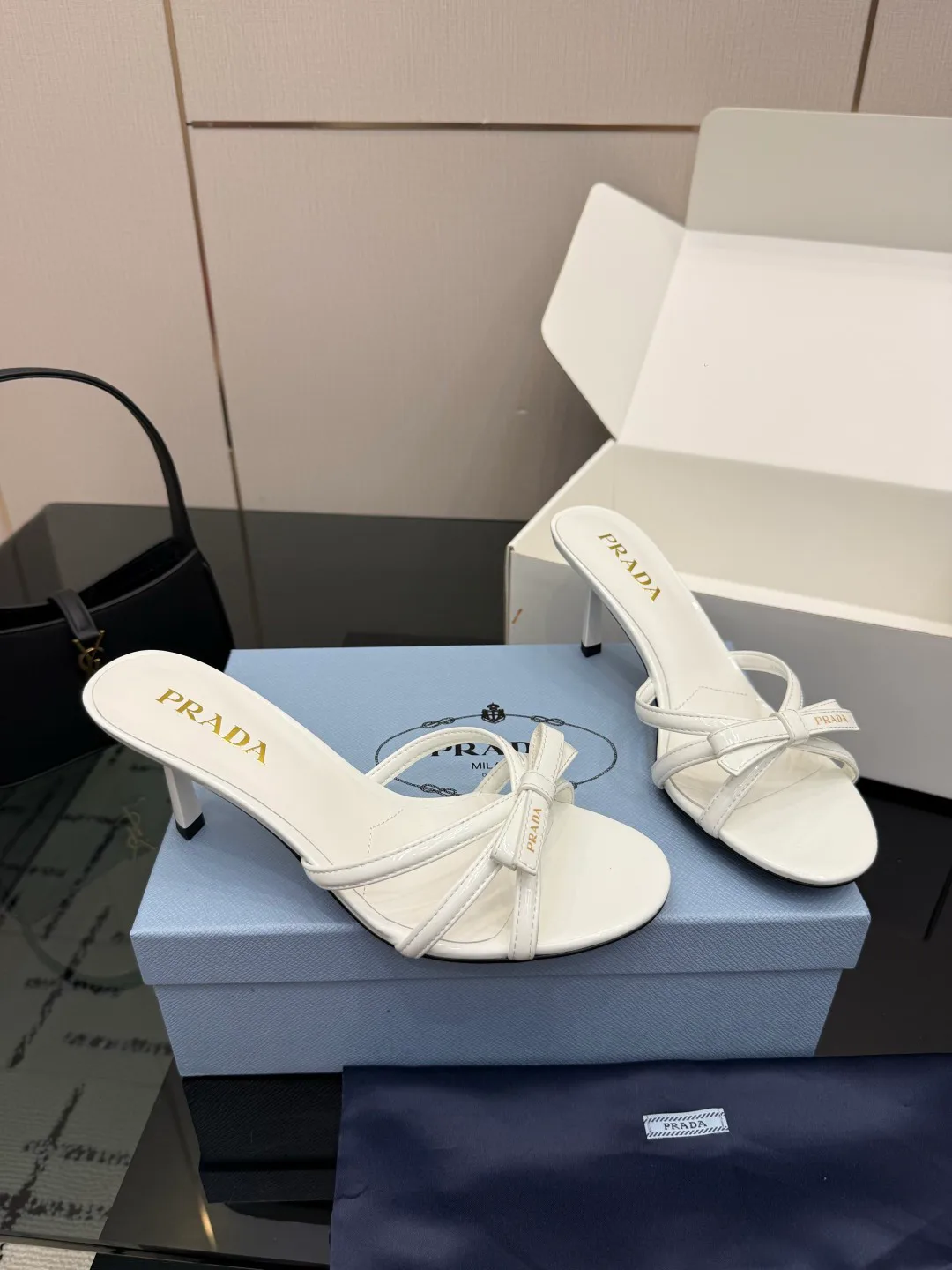 Босоножки Женские Prada 16960882