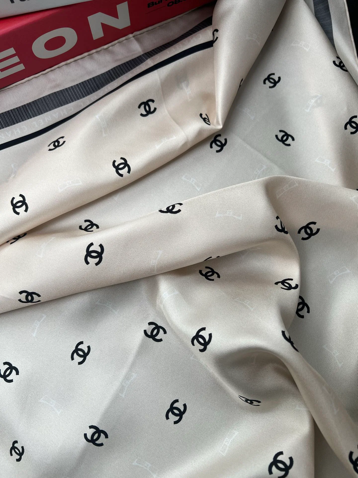 Платки Chanel 13855831
