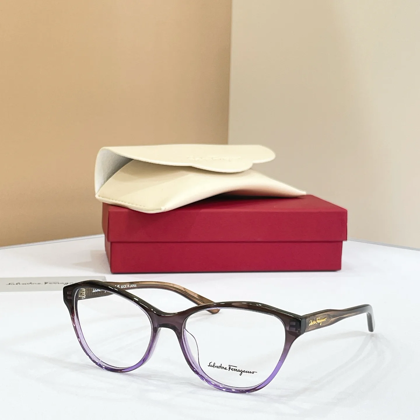 Очки Salvatore Ferragamo 17381287