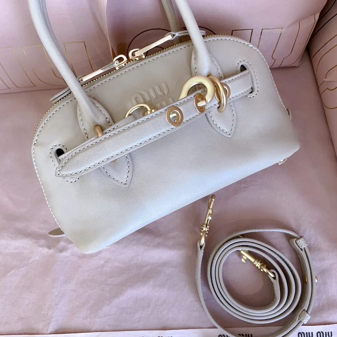 Классические Сумки Женские Miu Miu 11872256