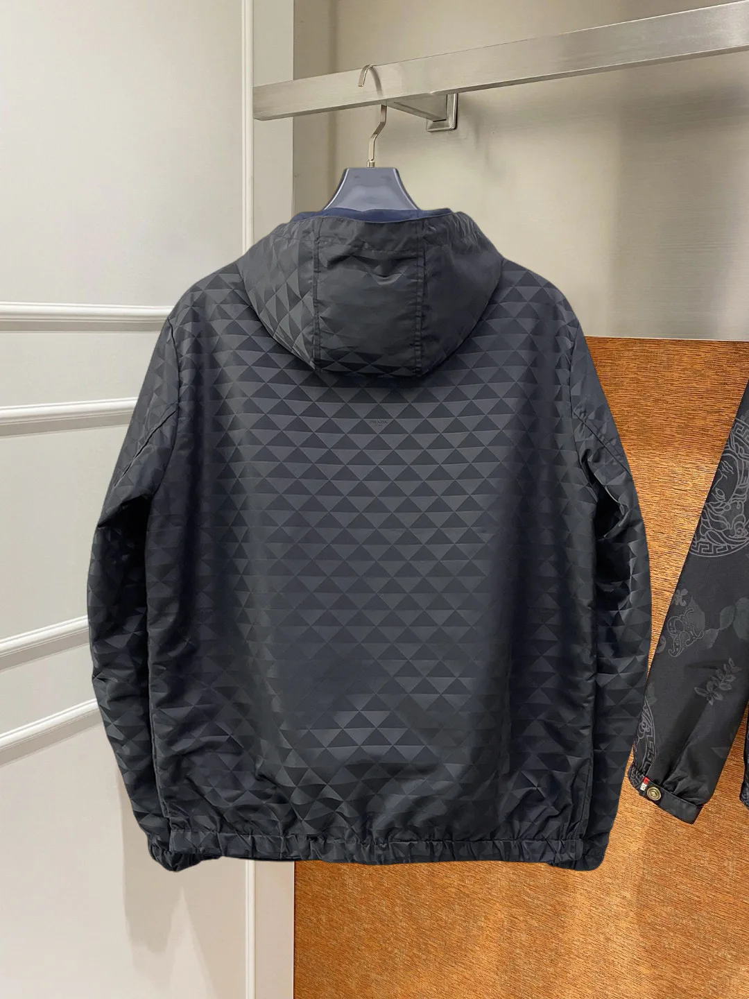 Куртки И Пуховики Женские Prada 18614692